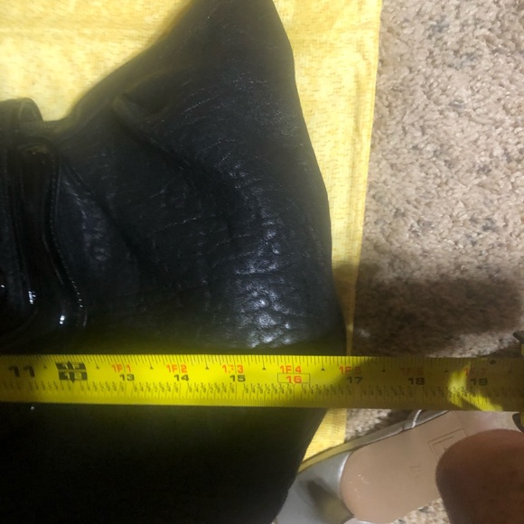 Fendi Purse - Picture 3 of 8